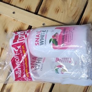Snail White Creme Body Wash 500ml with Refill 400ml
